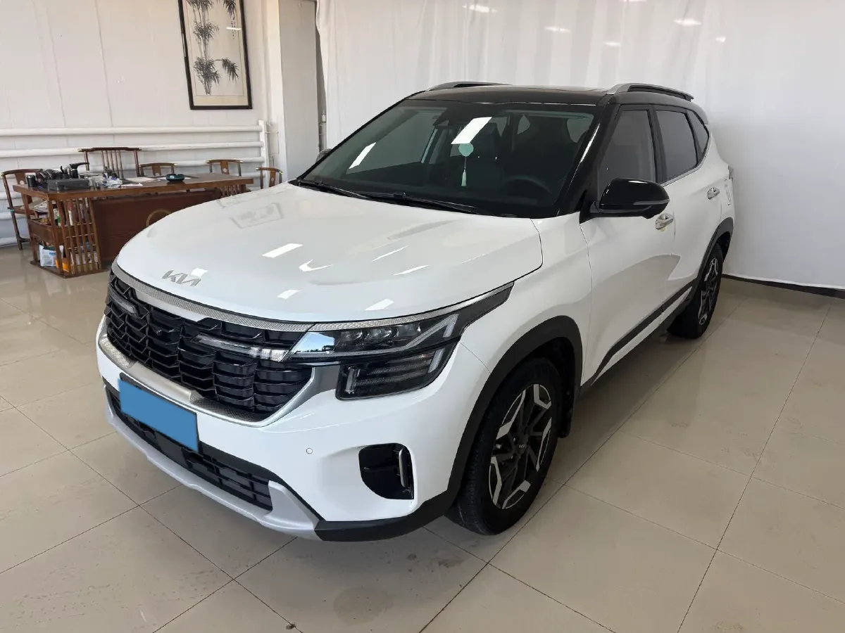 KIA SELTOS FULL OPTION 2024 chez SARL 2S Auto Alger